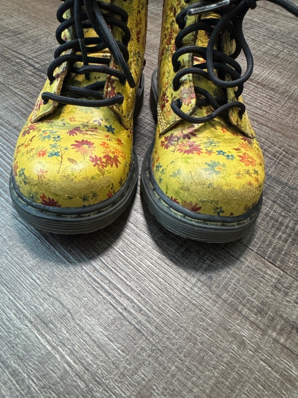 Dr. Martens Yellow Floral Lace-Up Boots - Picture 7 of 8